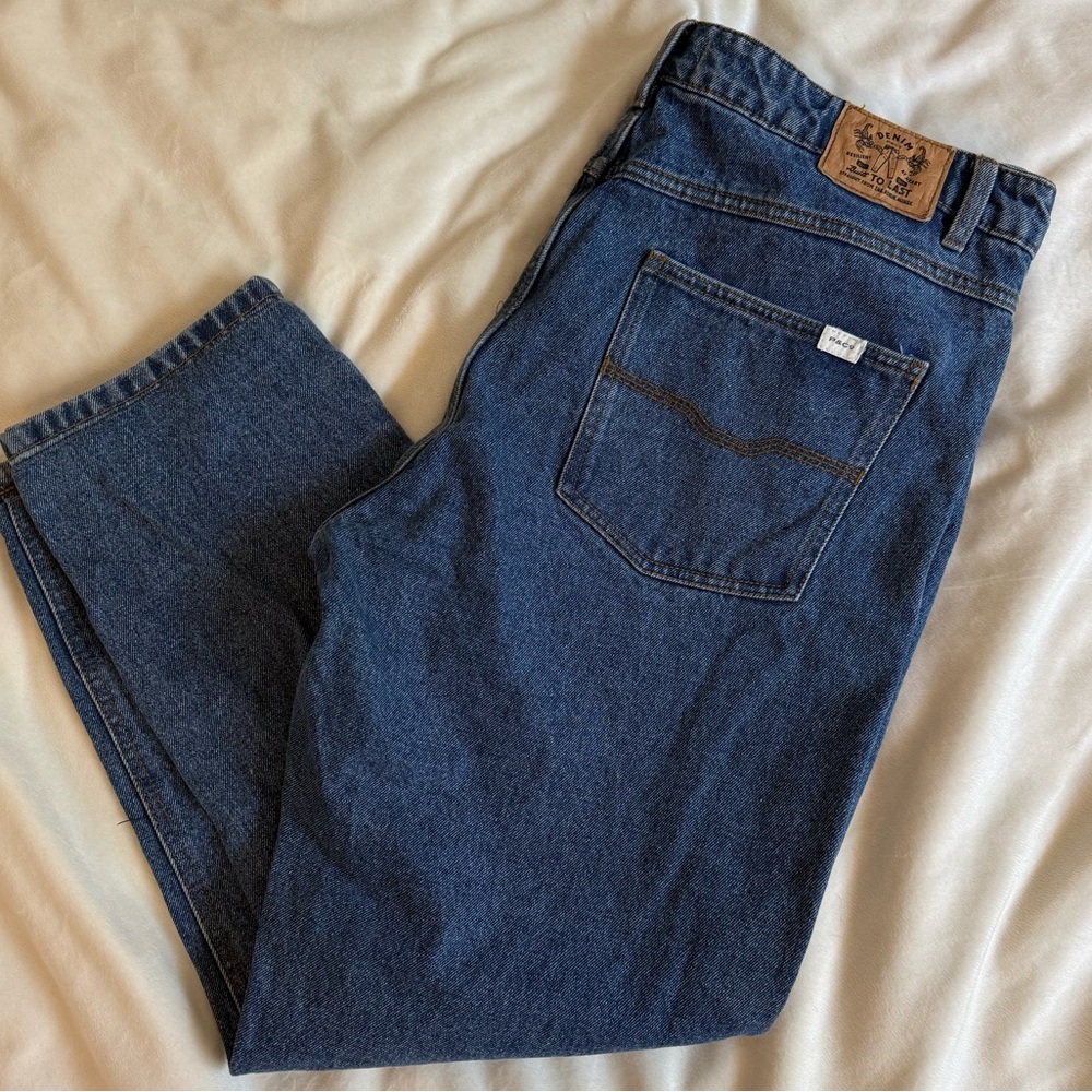 Classic Straight-Leg Men's Jeans in Dark Blue Denim